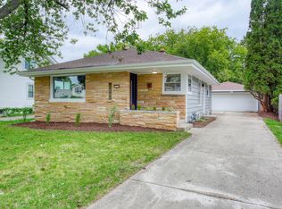 3670 E Ramsey Ave, Cudahy, WI 53110