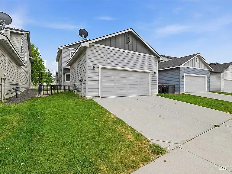 1814 W Heavy Timber Dr — Photo 29