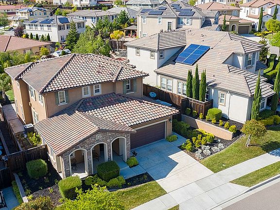 3rd image of 5216 Montiano Ln
