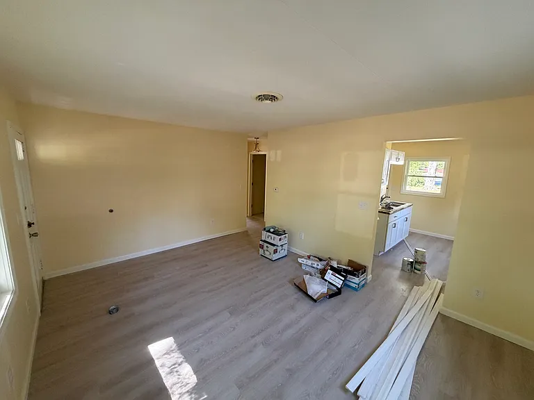 181 Joyce Ct — Photo 3