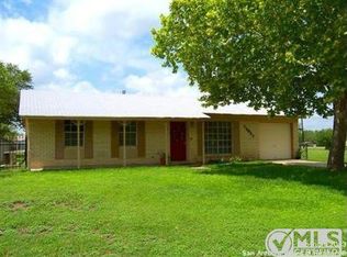 11927 Rathskeller Dr, La Coste, TX 78039