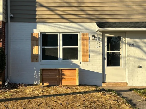 37 N Linda Ct, Richlandtown, PA 18955