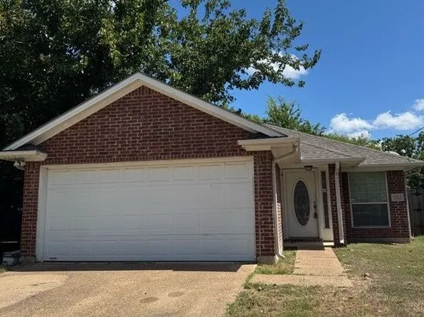 1203 Arizona St, College Station, TX 77840
