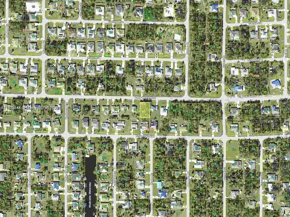 2nd image of 18205 Lake Worth Blvd