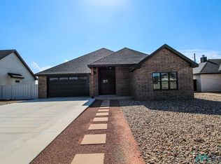 3408 Northglen Dr, Clovis, NM 88101