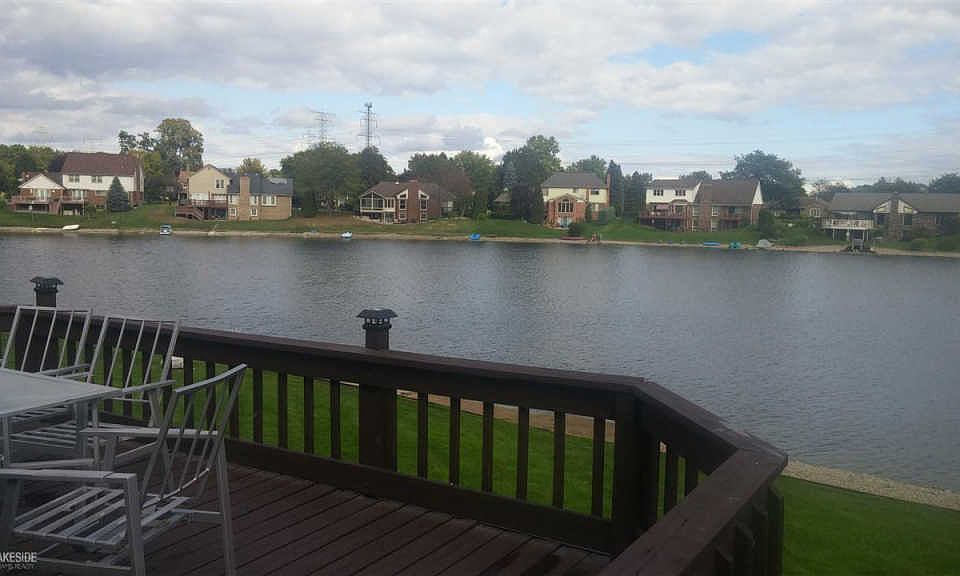 2nd image of 46654 Spruce Dr