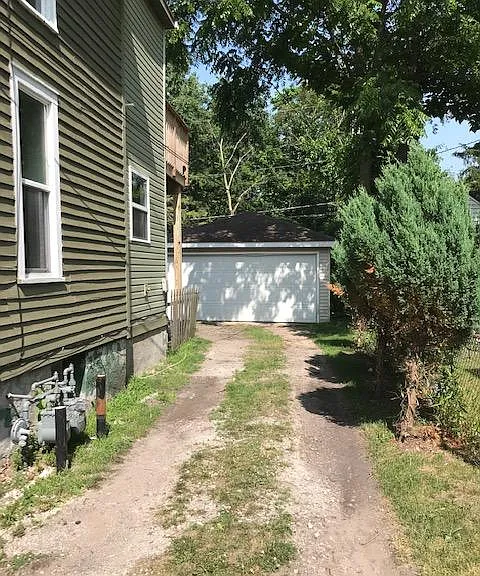 204 Hendricks St #1 — Photo 13