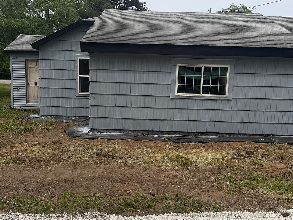 2nd image of 56610 Ash Rd