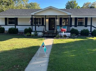 520 W Bourbon St, Eldon, MO 65026