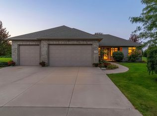 442 Windmill Dr, Kaukauna, WI 54130