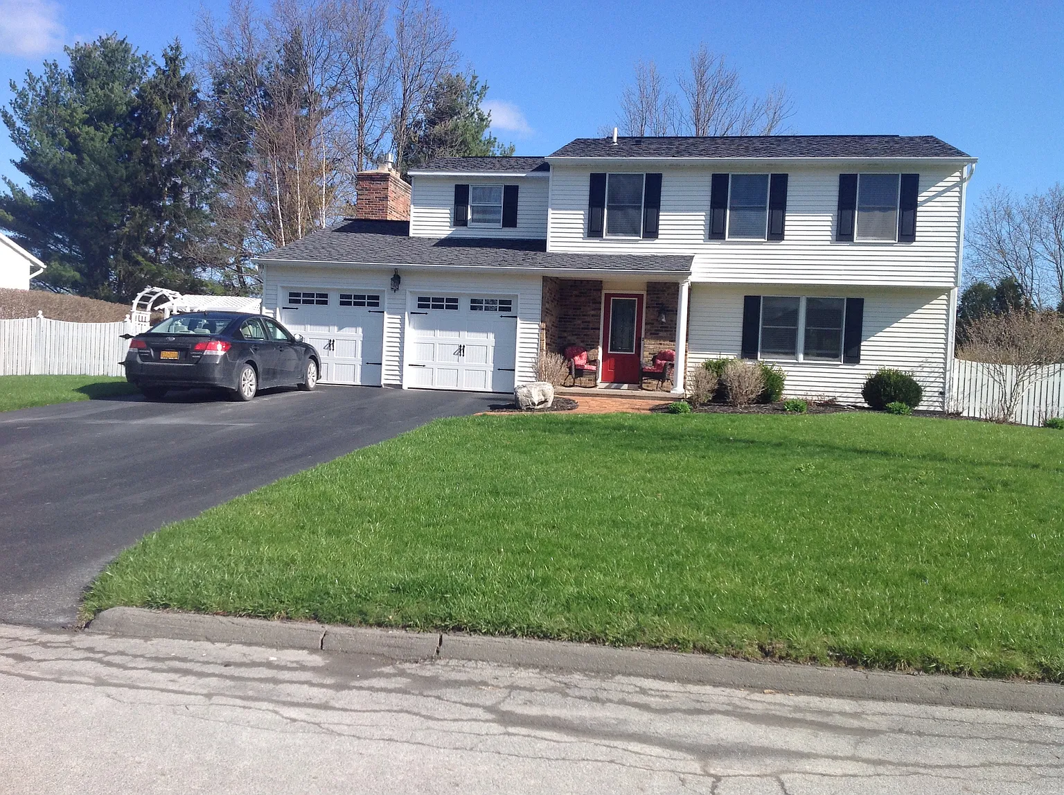 128 Boyd Ave photo 1