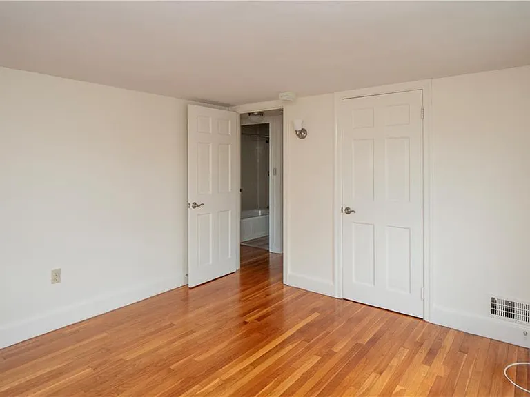 11 Village Ln #B — Photo 21