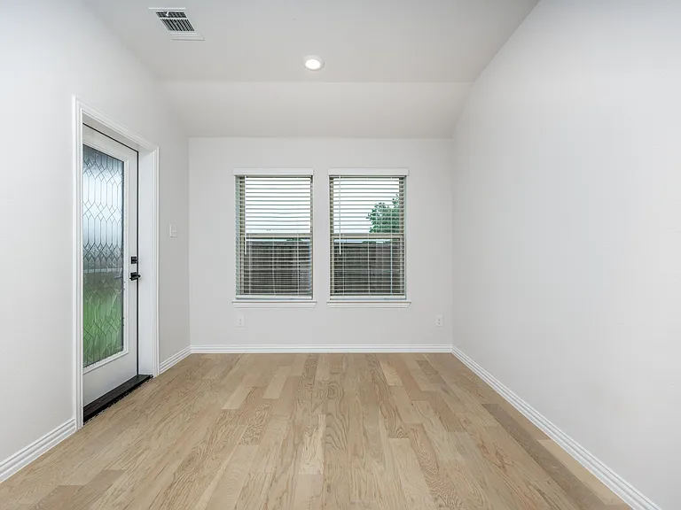 2104 Briar Rose Dr — Photo 5
