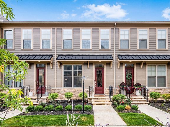 4th image of 924 Pullman Pl #32