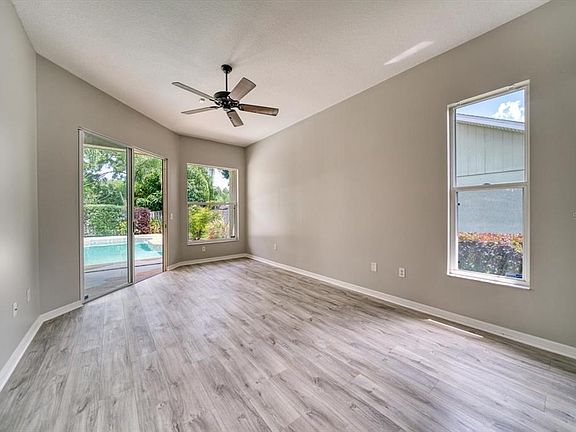 4th image of 5421 Windbrush Dr