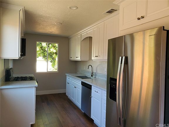 3rd image of 294 Craig Way