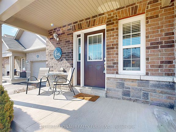 3rd image of 438 Stirling Way