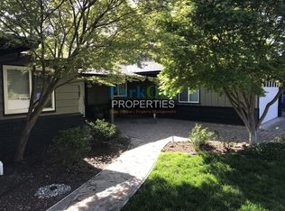 5 Corte Holganza, Orinda, CA 94563