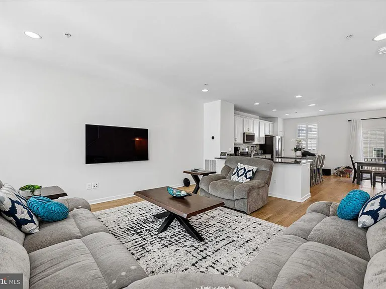14311 Summit View Ln — Photo 8