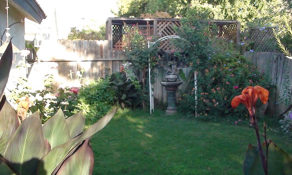2nd image of 5685 W Vartikian Ave