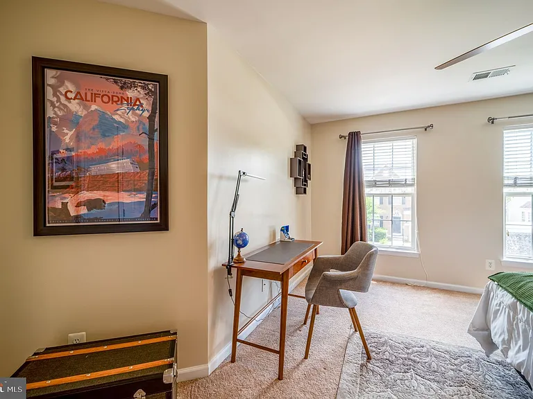 18081 Camdenhurst Dr — Photo 41