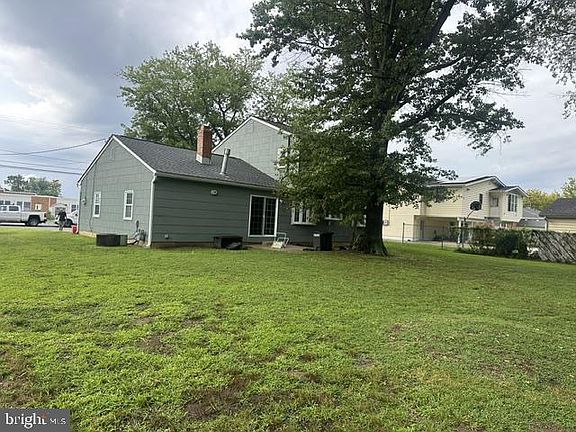 5th image of 103 Gary Ave