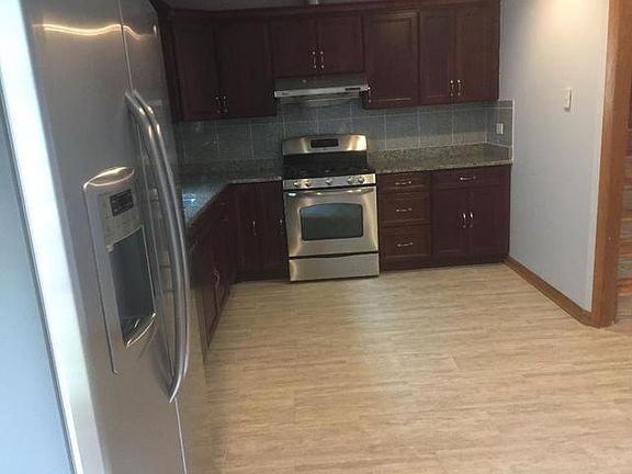 4th image of 5235 Fargo Ave