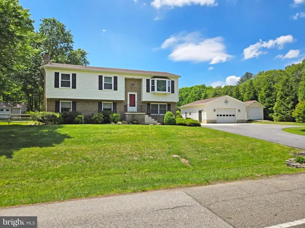 26609 Yowaiski Mill Rd, Mechanicsville, MD 20659