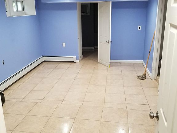 3rd image of 17605 111th Ave
