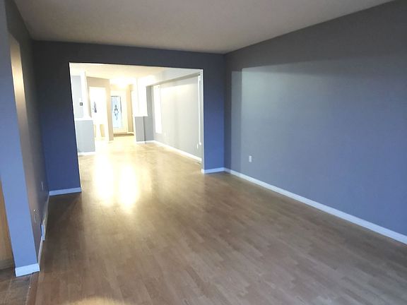 3rd image of 528 Activa Ave