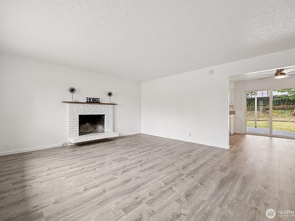 5th image of 1119 NE 109th Street