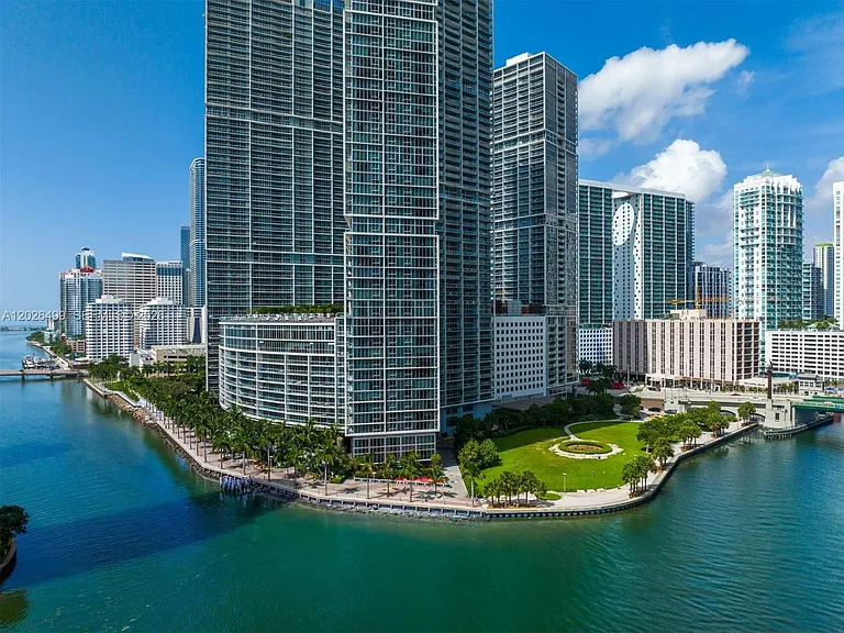 475 Brickell Ave #3513 — Photo 32