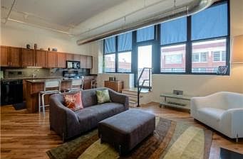 2nd image of 2015 Grand Ave #222