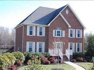 932 Aquaview Dr, Kernersville, NC 27284