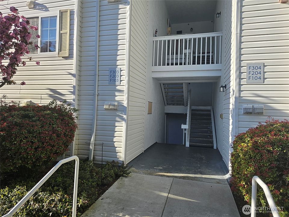 1st image of 11002 SE Petrovitsky Road #F103