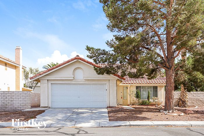 1st image of 1701 Heather Oaks Way