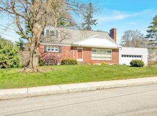 6 Hayes Ln, Dover, NH 03820