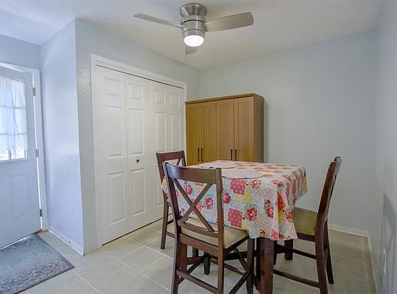5th image of 2718 Mimosa Dr