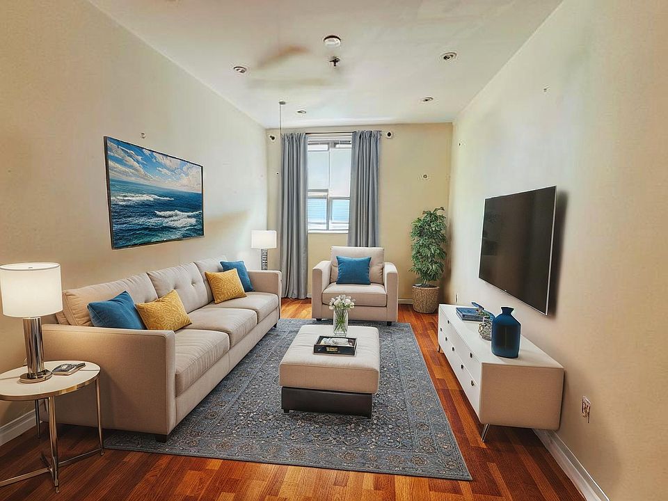 1st image of 47-45 Vernon Blvd #2D