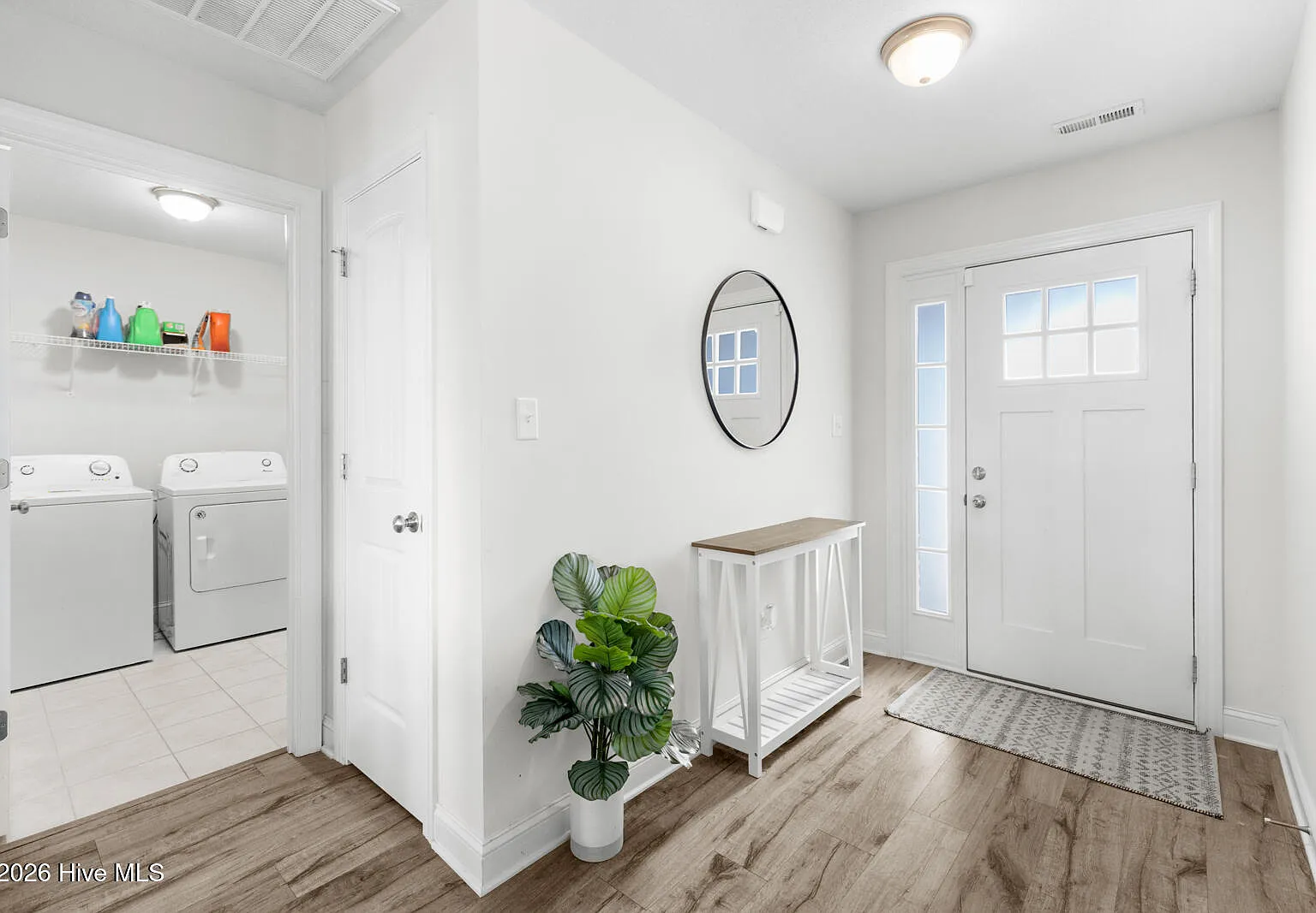 3 bed, 2.0 bath, $2,150 — Photo 4