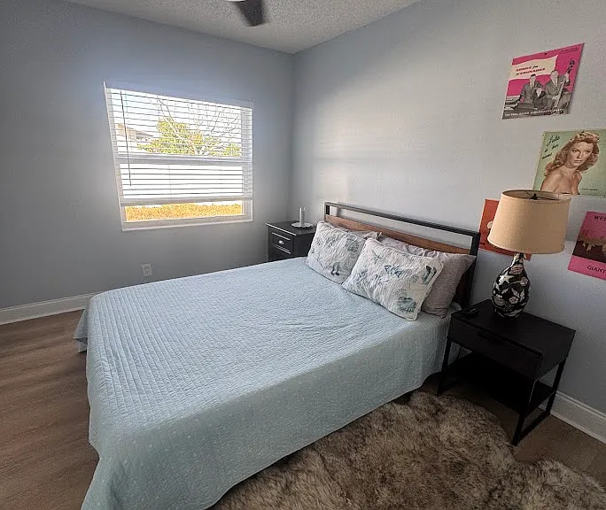 244 SW 5th Ave — Photo 3