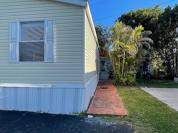 4th image of 28501 SW 152nd Ave Lot 41