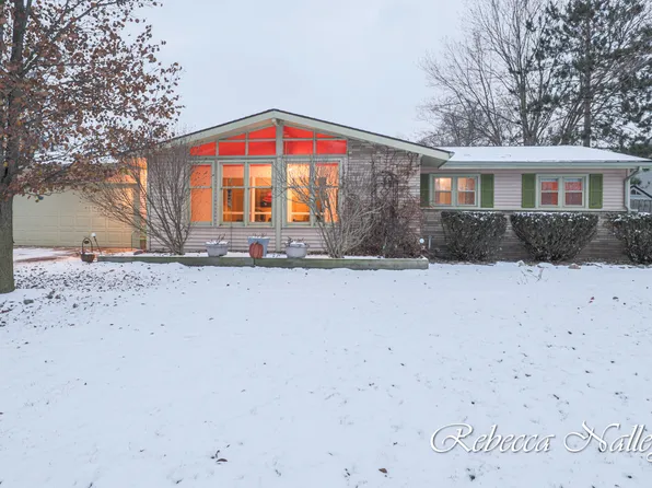 720 E Grant St, Hastings, MI 49058