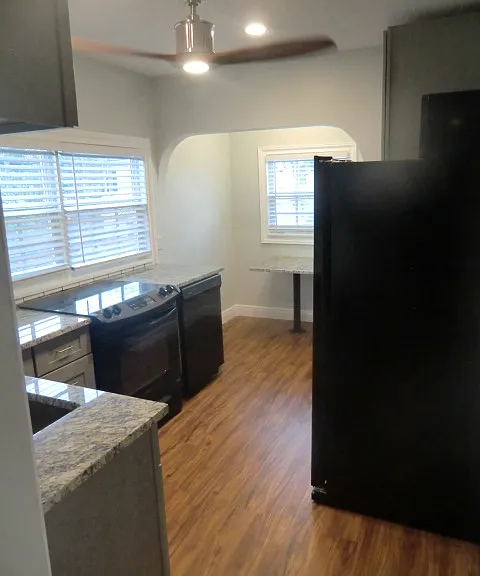 411 S Ocean Breeze — Photo 14