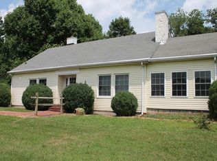 53 Glendower Rd, Natural Bridge, VA 24578