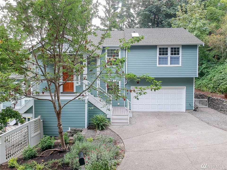 1st image of 262 Hemlock Dr NW