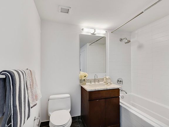 5th image of 88 Morgan St APT 803