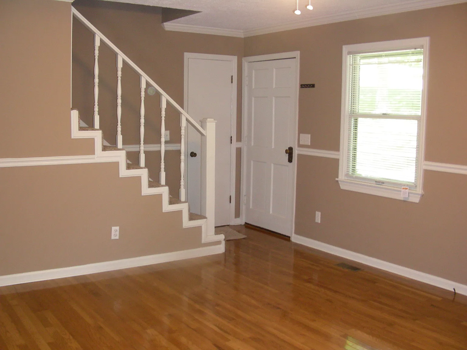 3 bed, 1768 sqft, $2,000 — Photo 4