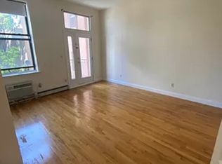 25 Saint Marks Pl APT 4, New York, NY 10003