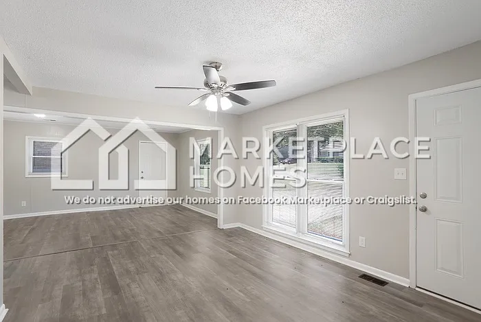 8206 Huntington Dr — Photo 6